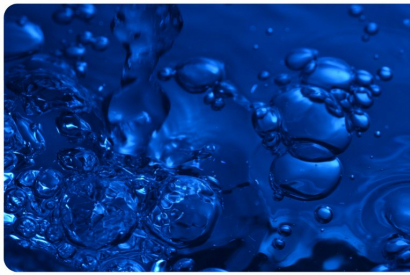 Pourquoi mon e-liquide a changé de couleur et est devenu bleu ?